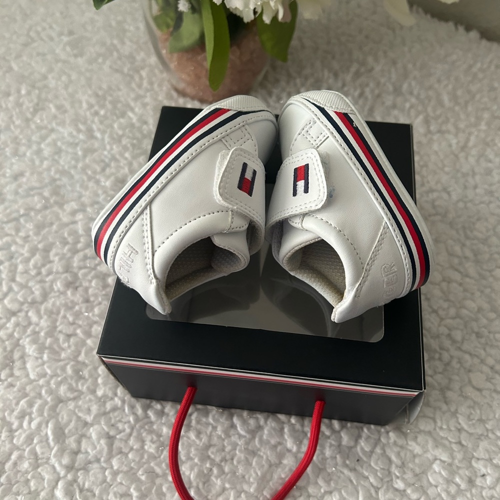 Tommy Hilfiger Infant Crib White Sneakers